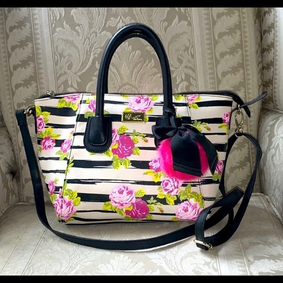 Betsey Johnson Handbags - NWOT Betsey Johnson floral shoulder crossover bag.